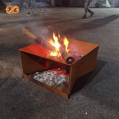 Legno del giardino che brucia l'acciaio Firepit di Corten per il campeggio del cortile