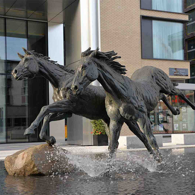 La resina elabora la scultura bronzea all'aperto, ODM dell'OEM spesso d'ottone della scultura 5mm del cavallo