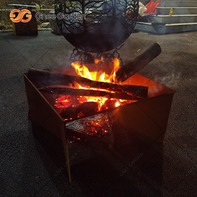 Pozzo &amp; BARBECUE d'acciaio brucianti di legno del fuoco del giardino del metallo di Corten