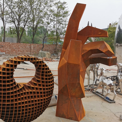 scultura d'acciaio di 175cm Rusty Metal Garden Ornaments Corten per la decorazione del parco