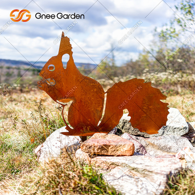 Il giardino d'acciaio di Corten del grado di AISI GB orna la scultura animale