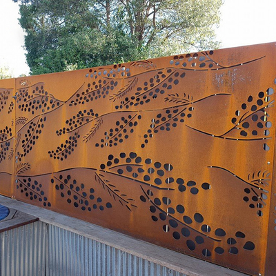 Lo schermo d'acciaio di Corten riveste il ODM dell'OEM dell'OEM dei prodotti del giardino del metallo decorativo arrugginito