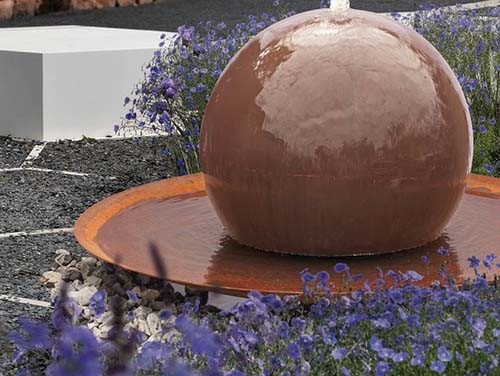 Cascata a forma di palla all'aperto di Rusty Corten Steel Garden Fountain