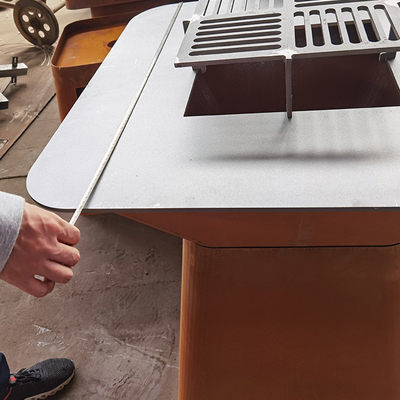 Personalizza il barbecue all'aperto del pozzo del fuoco della griglia del piano cottura in acciaio Corten