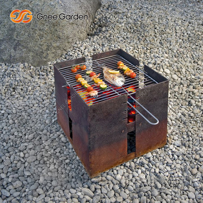 Griglia per barbecue a focolare aperto a legna in metallo per cucinare all'aperto in giardino