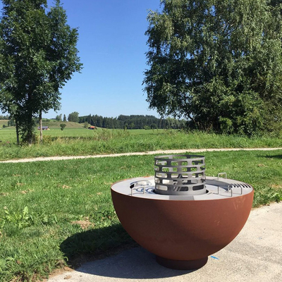 BARBECUE d'acciaio all'aperto del pozzo del fuoco di 1000mm Corten con l'anello su misura della griglia