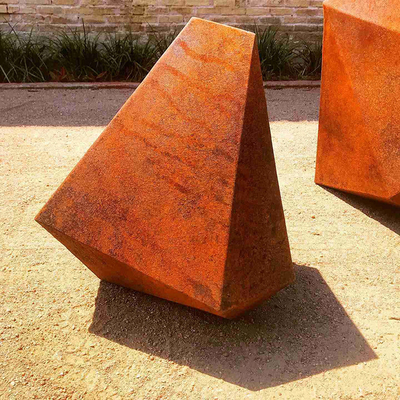 Statue d'acciaio geometriche irregolari dell'iarda del metallo della scultura di Corten dell'estratto