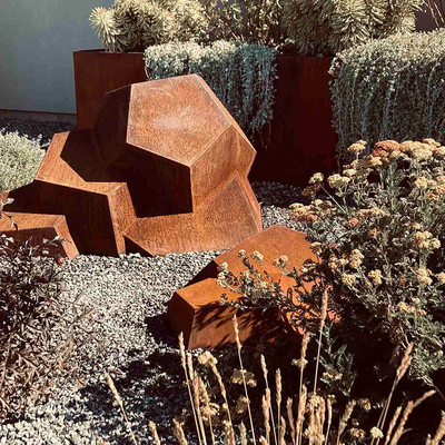 Statue d'acciaio geometriche irregolari dell'iarda del metallo della scultura di Corten dell'estratto