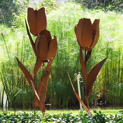 L'iarda di Tulip Flower Shape Custom Metal del giardino di Gnee scolpisce per il cortile