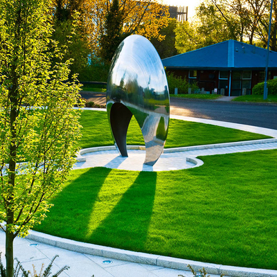 La scultura di acciaio inossidabile di Moongate ha rispecchiato la norma del CE della scultura del giardino