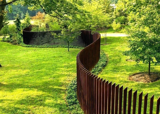recinto d'acciaio Panel Exterior Design di Corten dell'alto giardino di 2m per residenziale