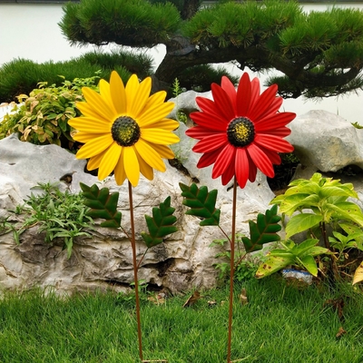 Sculture del vento del giardino della girandola del metallo del mulino a vento del girasole per il prato inglese del patio del balcone