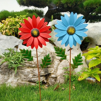 Sculture del vento del giardino della girandola del metallo del mulino a vento del girasole per il prato inglese del patio del balcone