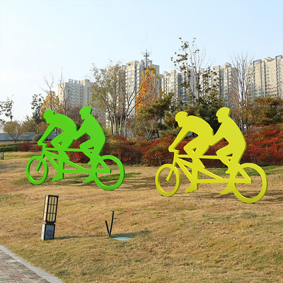 Gli sport astratti della siluetta calcolano la scultura all'aperto Art Ornaments antico del metallo